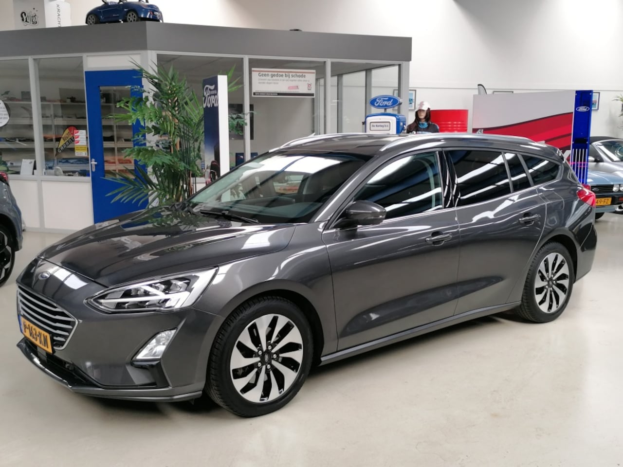 Ford Focus Wagon - 125pk Ecoboost Trend Business Wagon - AutoWereld.nl