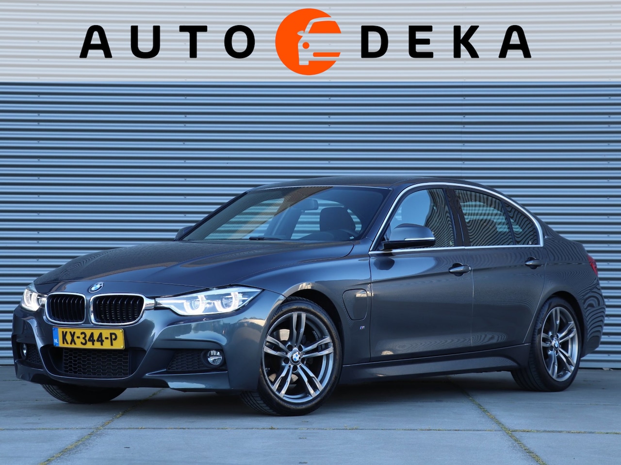 BMW 3-serie - 330e M-Sport Centennial High Executive *Leder*Apple Carplay* - AutoWereld.nl