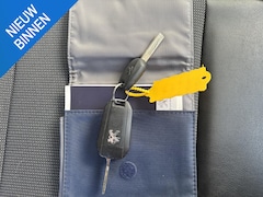 Peugeot Expert - 1.6 BlueHDI*A/C*3-PERS*CRUISE*NAVI*HAAK*CARPLAY