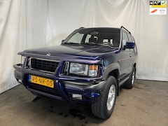 Opel Monterey - 3.2i V6 RS 4x4 - Roest - Schade
