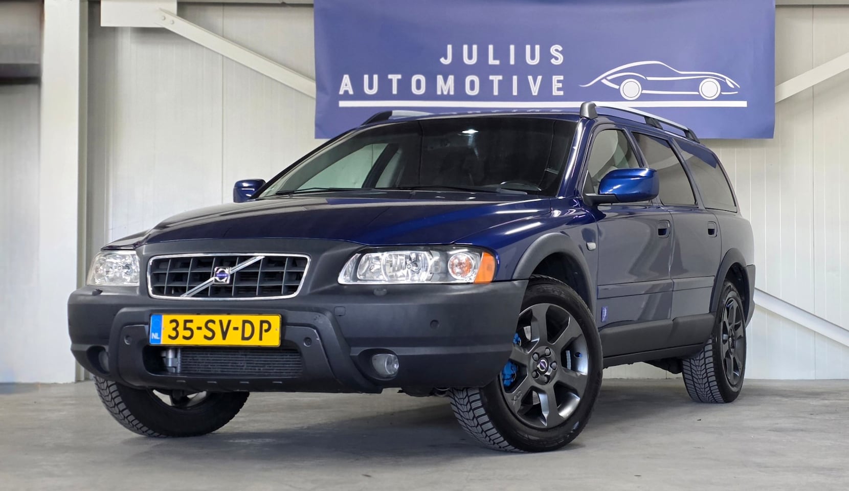 Volvo XC70 - 2.5 T Ocean Race Trekhaak Xenon Navi Camera PDC Mooi! - AutoWereld.nl