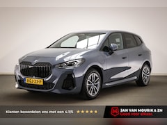 BMW 2-serie Active Tourer - 225e xDrive | Individual Storm Bay metallic | PREMIUM PACK | STUURVERWARMING | DRAADLOZE L