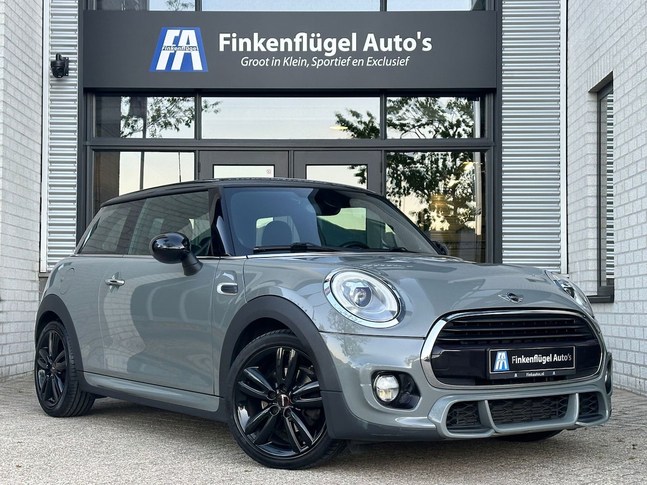 MINI Cooper - 1.5 -JCW-pakket |H.K.Audio |Navi |Sfeer |Led | - AutoWereld.nl