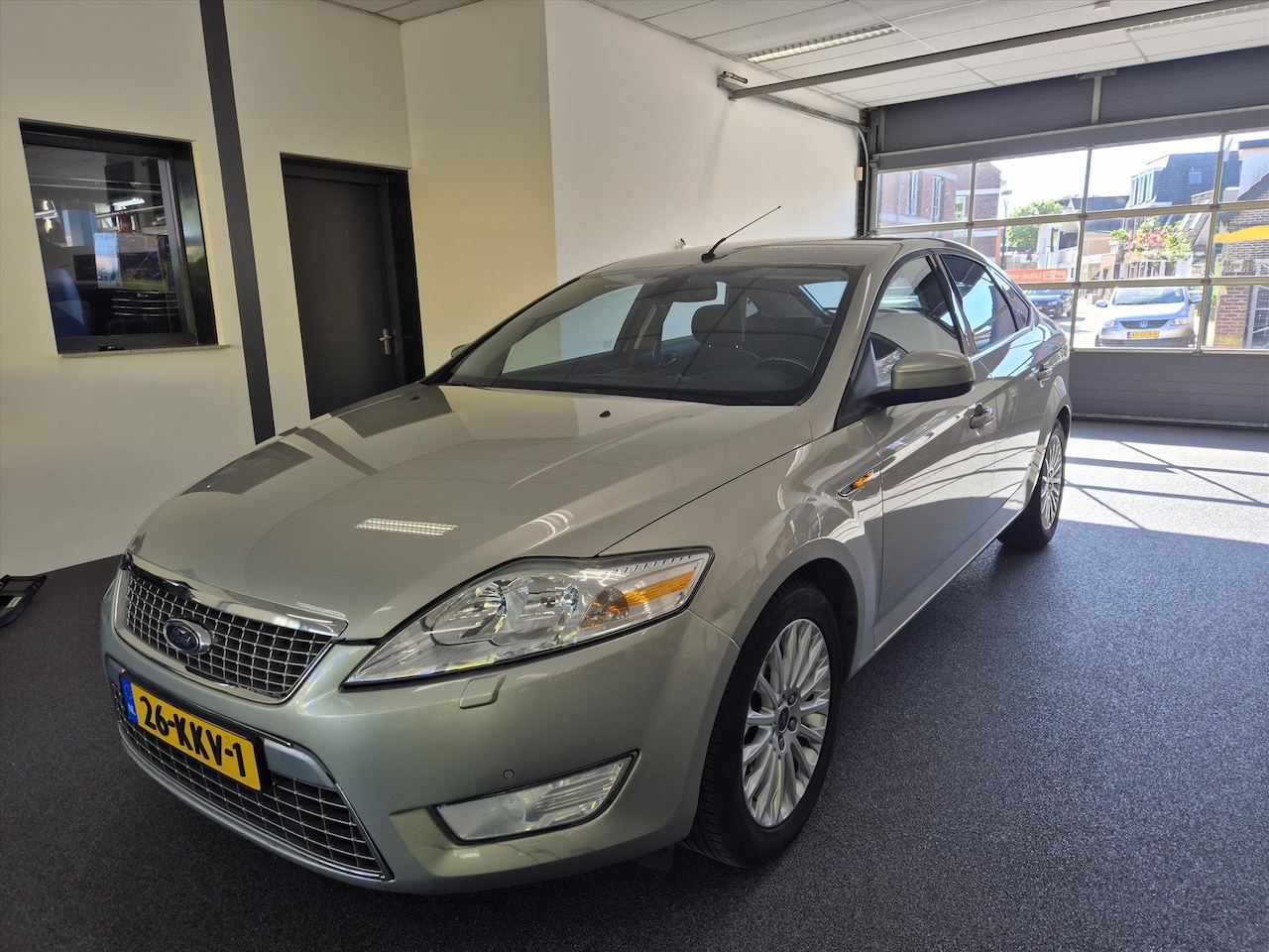 Ford Mondeo - 2.0 16V 107KW 5D Limited - AutoWereld.nl