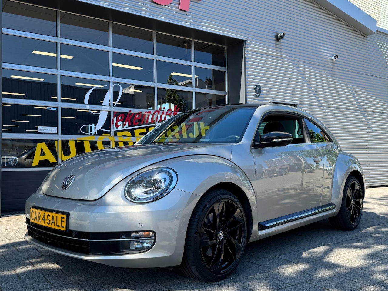 Volkswagen Beetle - 1.4 TSI Sport 160PK - Navigatie I Airco I LED I PDC I 19' Sport velgen - Sport pakket I De - AutoWereld.nl