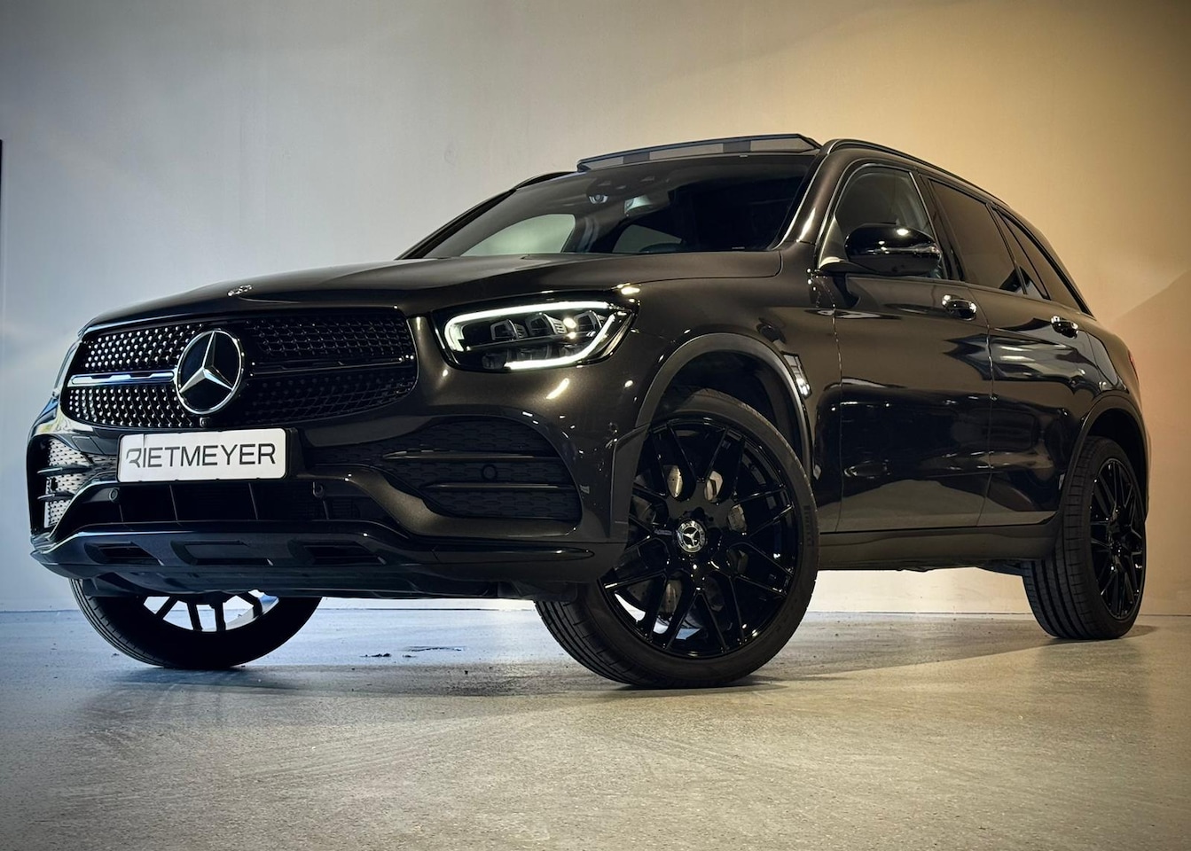 Mercedes-Benz GLC-klasse - 300e 4MATIC Business Solution AMG |Panorama dak | 360 camera | HEAD-UP| - AutoWereld.nl