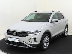 Volkswagen T-Roc - 1.5 TSI Life Business | Parkeerassistent | Digital cockpit Pro | Achteruitrijcamera | Stoe