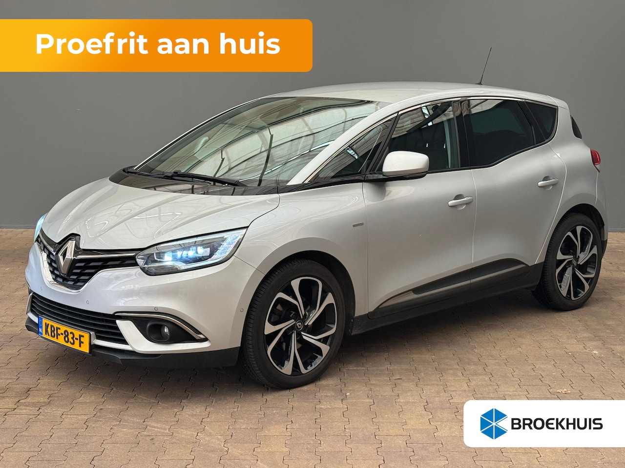 Renault Scénic - 1.3 TCe Bose Zomer- en Winterset | Camera | 20" Lichtmetaal | Navigatie | Parkeersensoren - AutoWereld.nl