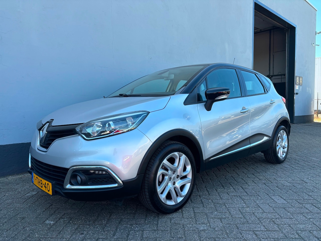 Renault Captur - 0.9 TCe Dynamique - Navigatie - AutoWereld.nl