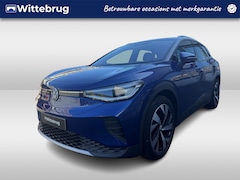 Volkswagen ID.4 - Pro 77 kWh Navigatie / Camera / 20"LM velgen / Style Interieur Pakket / IQ LED Matrix