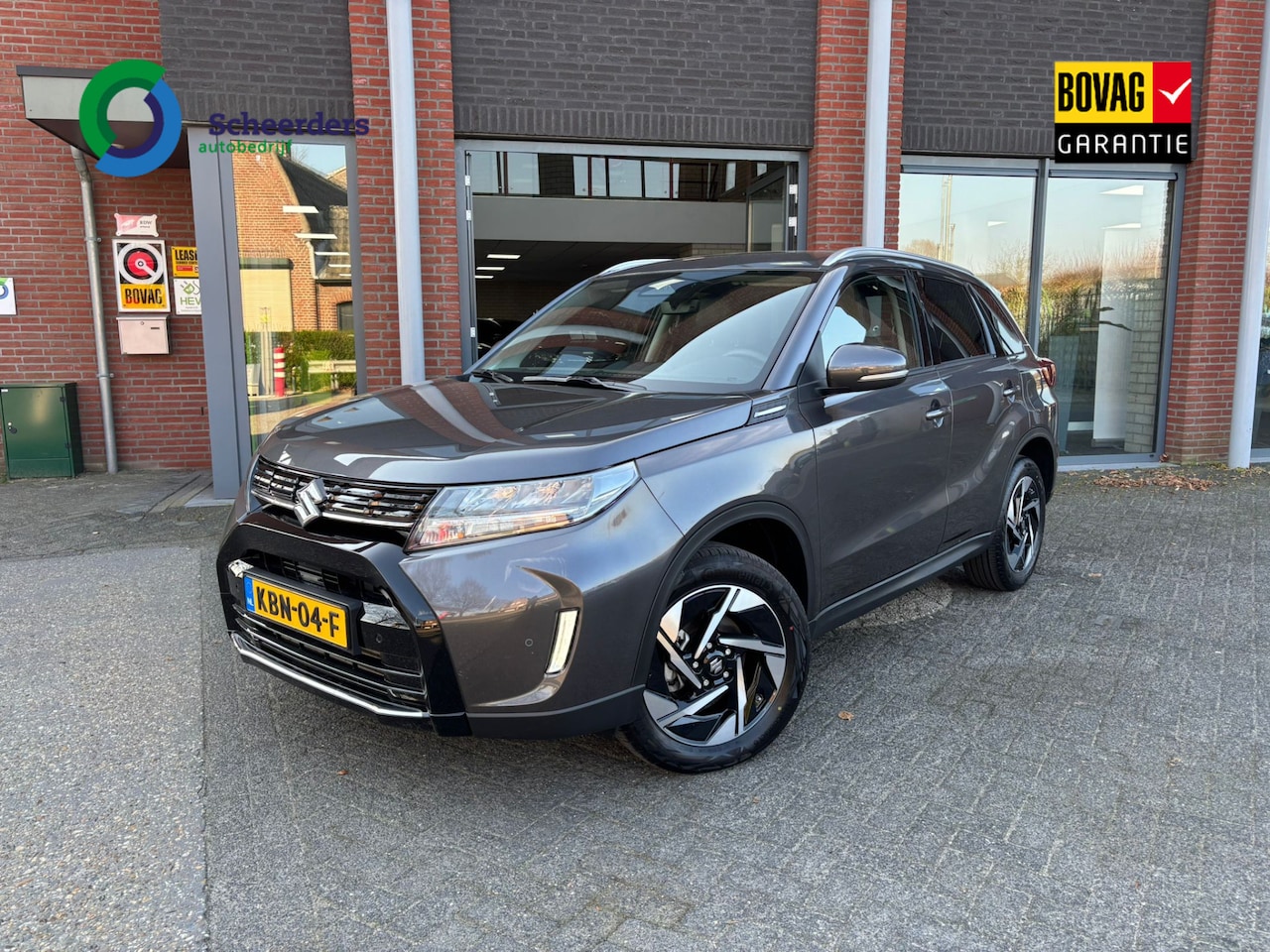 Suzuki Vitara - 1.4 Boosterjet Style Smart Hybrid 1.4 Boosterjet Style Smart Hybrid, pdc v+a, Navi - AutoWereld.nl