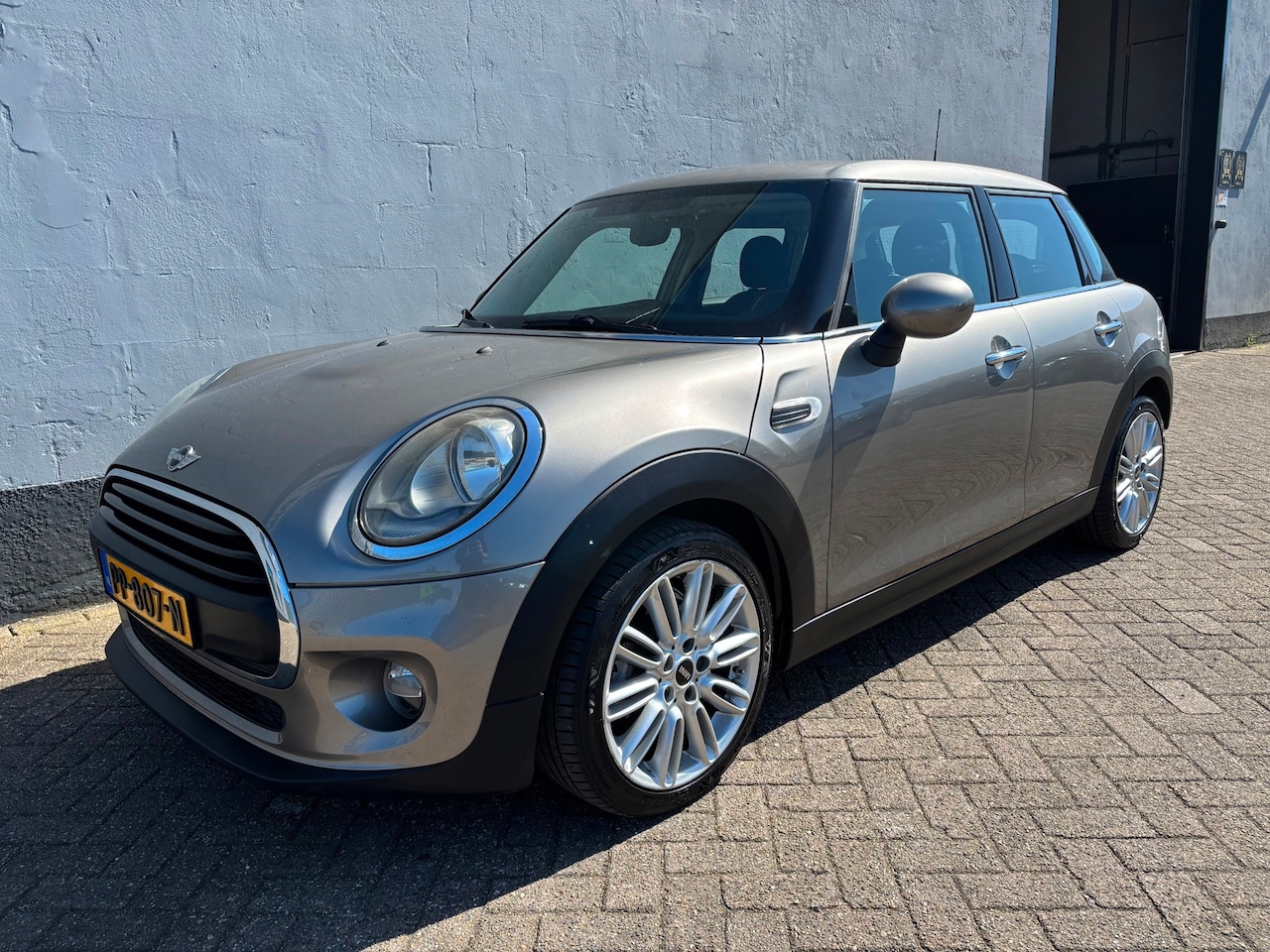 MINI One - Mini 1.2 Salt Business - Navigatie - AutoWereld.nl