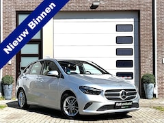 Mercedes-Benz B-klasse - 180 Business Sol Luxury Automaat | Uniek 44000KM | Navigatie | Camera | Leder Sport Int |