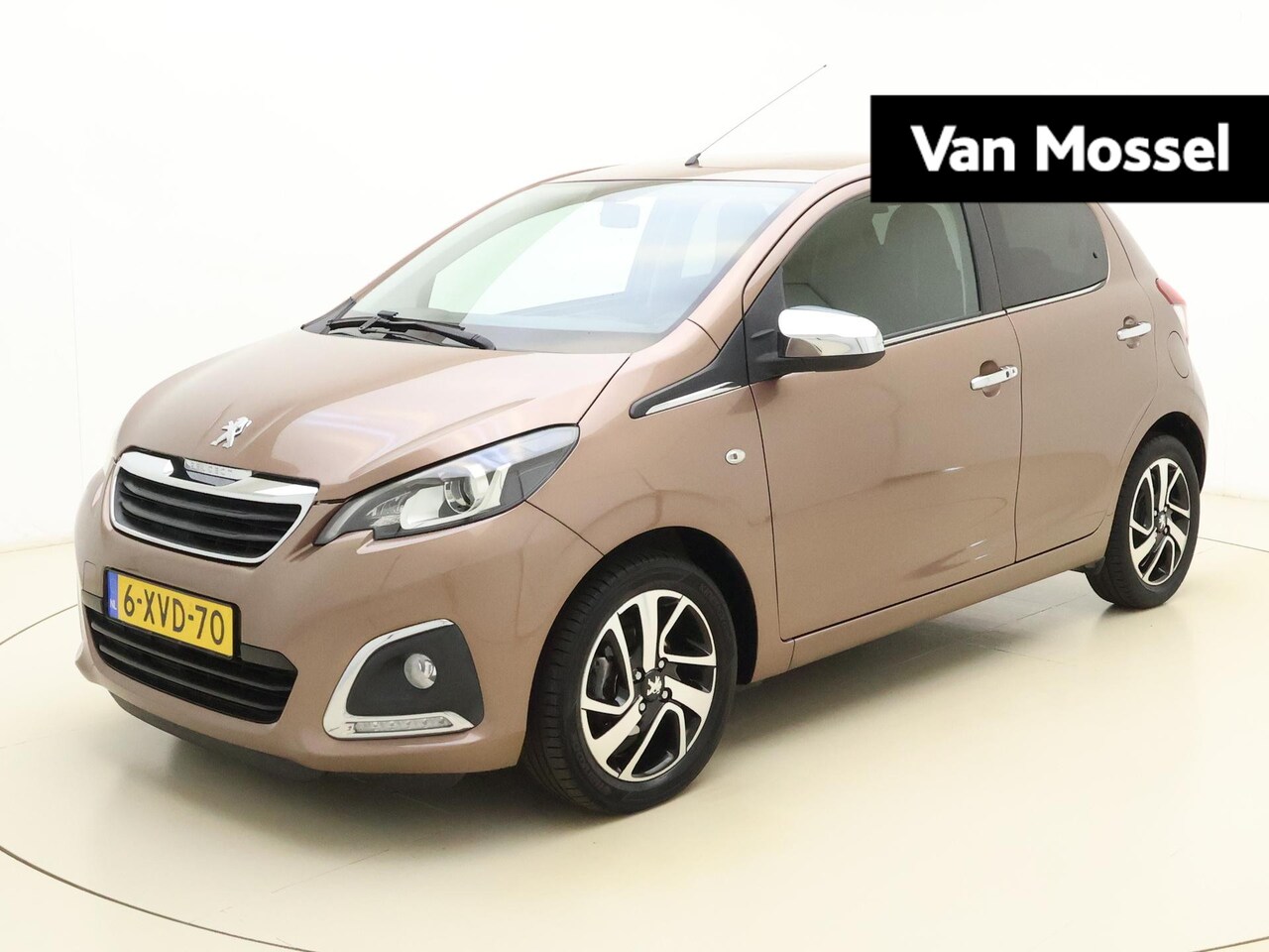 Peugeot 108 - 1.0 e-VTi Première | Camera | Climate Control | Lichtmetalen Velgen | Keyless | Privacy Gl - AutoWereld.nl