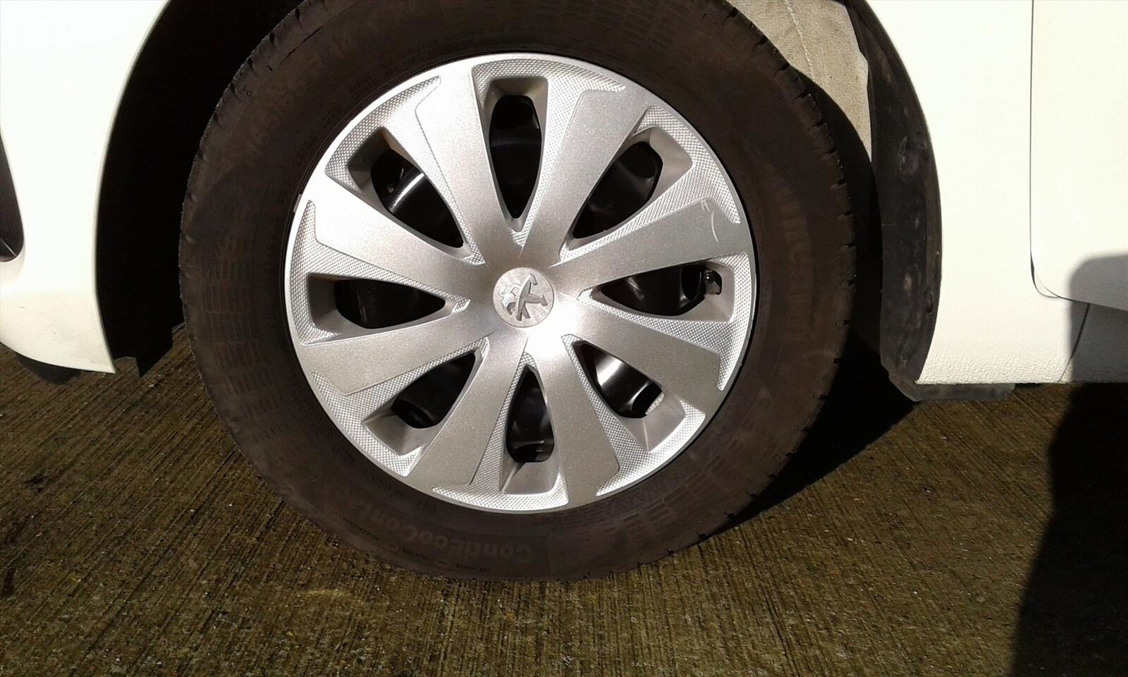 Peugeot 108 - 1.0 12V E-VTI 68PK 3DR