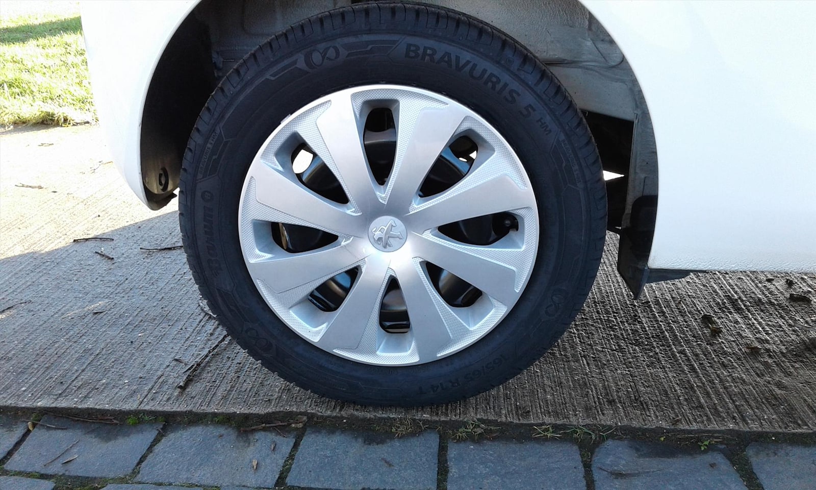 Peugeot 108 - 1.0 12V E-VTI 68PK 3DR