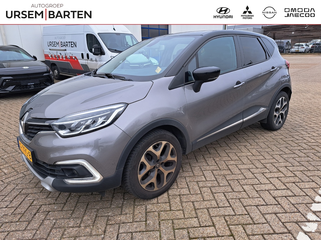 Renault Captur - 0.9 TCe Intens Trekhaak | 1200 KG trekvermogen - AutoWereld.nl
