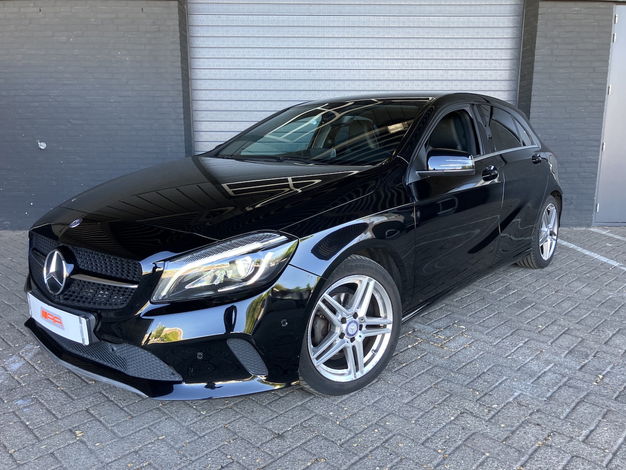 Mercedes-Benz A-klasse - 180 d XENON-NAVI-LEDER-AUT-AHK - AutoWereld.nl