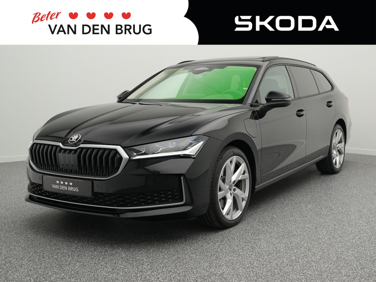 Skoda Superb Combi - 1.5 TSI 204pk PHEV Business Edition | Trekhaak | Panoramadak | Massage voorstoelen | Dynam - AutoWereld.nl