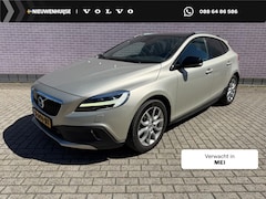 Volvo V40 Cross Country - 1.5 T3 Polar+ Luxury | Lederen Bekleding | Panoramadak | Achteruitrijcamera | Parkeersenso