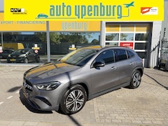 Mercedes-Benz GLA-Klasse - 200 Luxery Line * Panoramadak * Sfeerverlichting * Multibeam Led * Leder / Stof