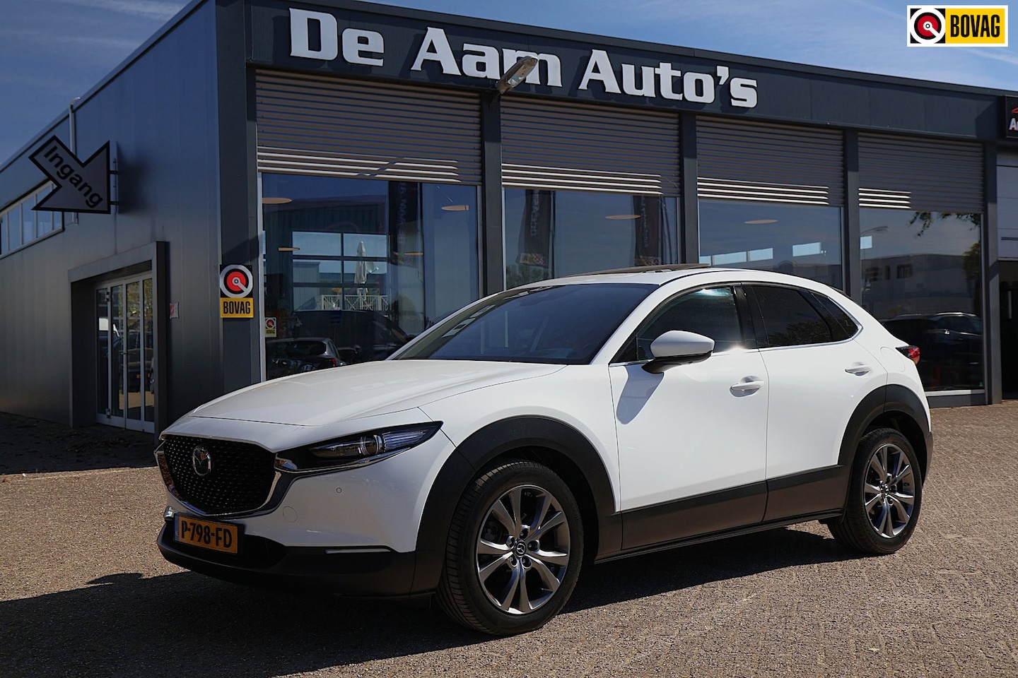 Mazda CX-30 - 2.0 e-SkyActiv-X M Hybrid 180 Pk Schuifdak 360 Camera Acc Carplay - AutoWereld.nl