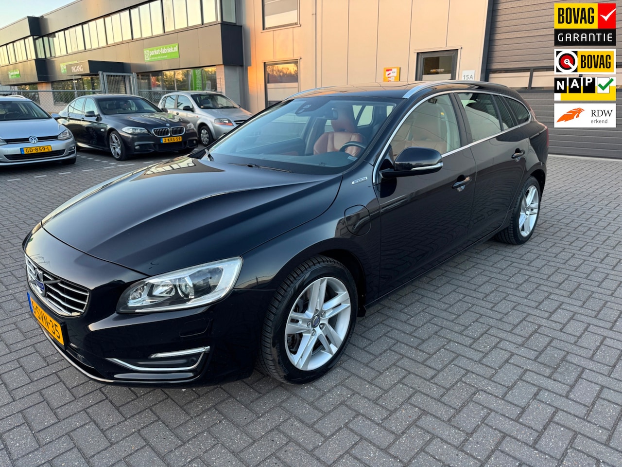 Volvo V60 - 2.4 D6 AWD Plug-In Hybrid Summum 2.4 D6 AWD Plug-In Hybrid Summum - AutoWereld.nl