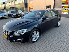 Volvo V60 - 2.4 D6 AWD Plug-In Hybrid Summum