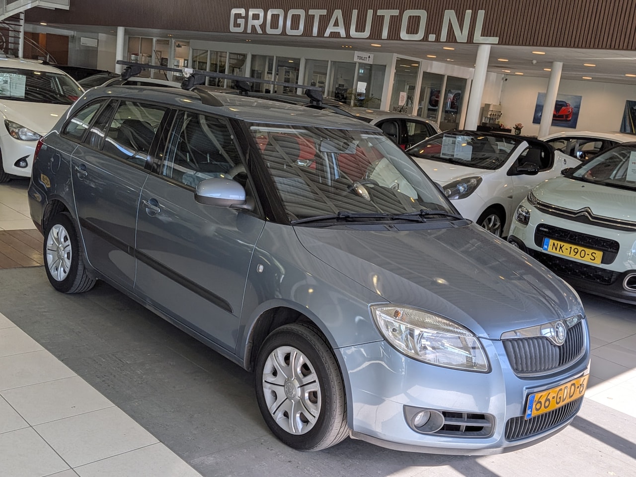 Skoda Fabia Combi - 1.2-12V Ambiente Airco, Cruise Control, Trekhaak, Stuurbekrachtiging - AutoWereld.nl