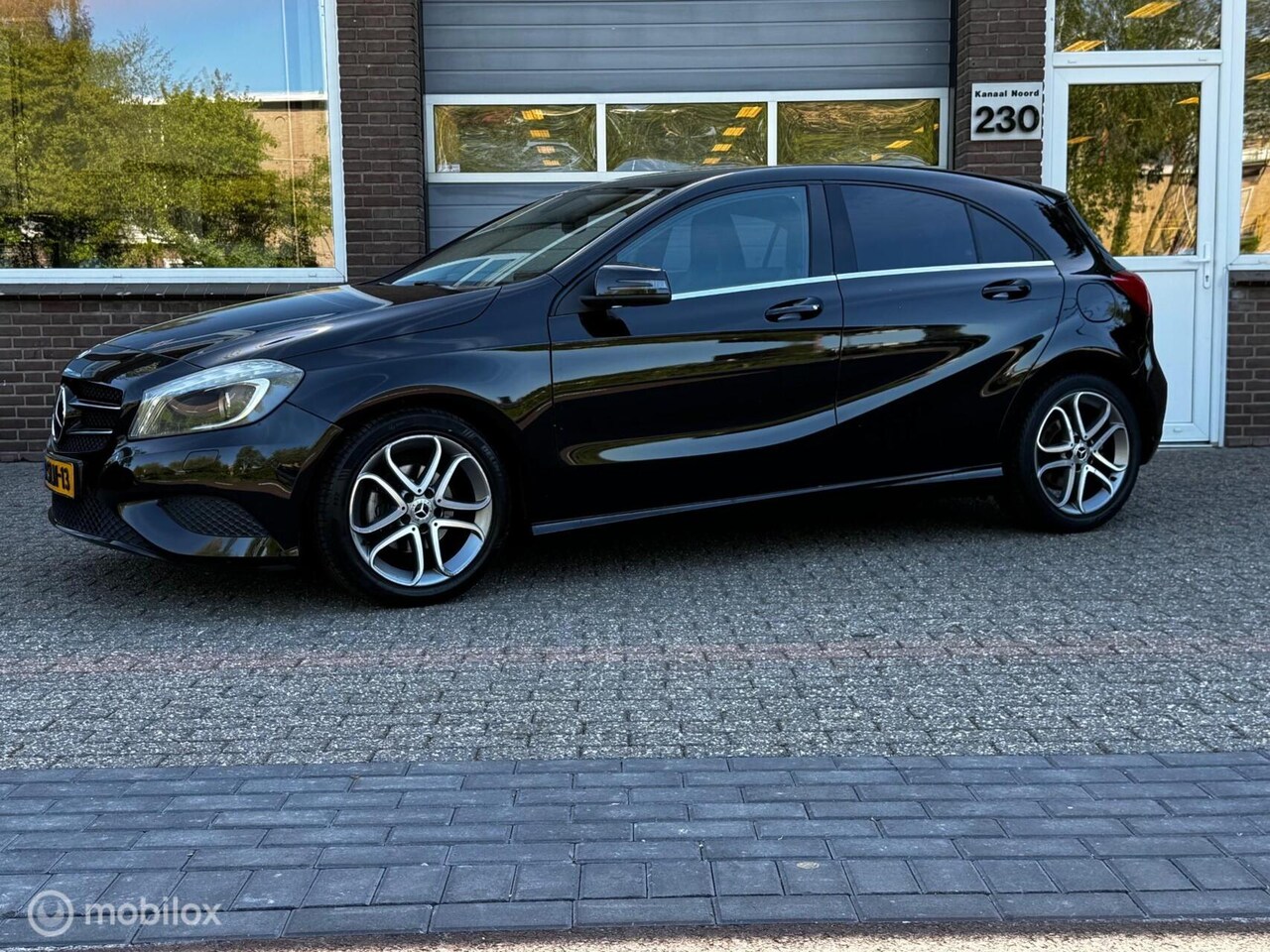 Mercedes-Benz A-klasse - 180 Edition NAVI/AIRCO/MF-STUUR - AutoWereld.nl