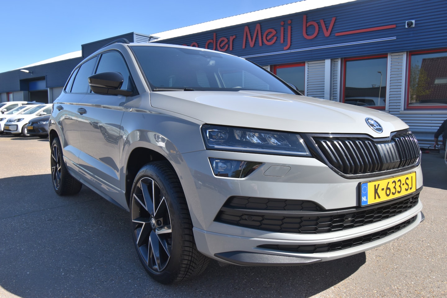 Skoda Karoq - 1.5 TSI ACT Sportline Business 1.5 TSI ACT Sportline Business , VIRTUAL COCKPIT , ST+STUUR VERW , A UITRIJ CAM , LED KOPL - AutoWereld.nl