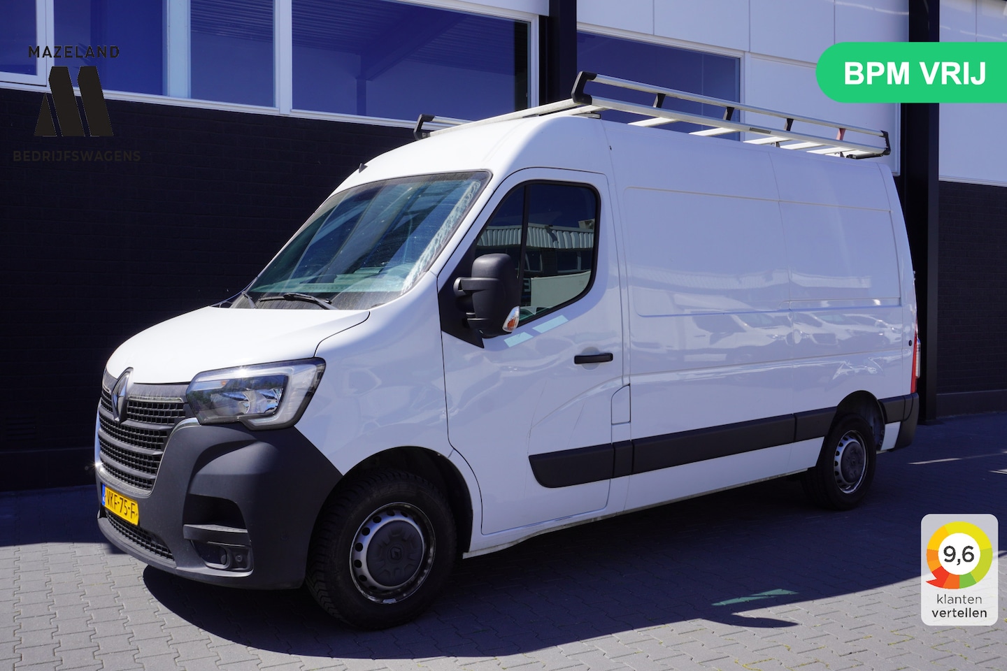 Renault Master - 2.3 dCi 135PK L2H2 - EURO 6 - Airco - Imperiaal - Cruise - Camera - €14.950,- Excl. - AutoWereld.nl