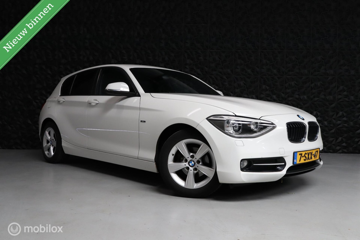 BMW 1-serie - 114i EDE High Executive | AC | ESP | ACC | PDC | - AutoWereld.nl