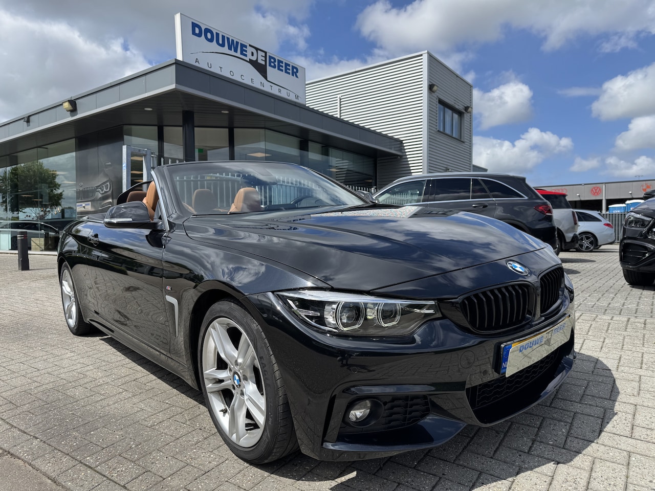 BMW 4-serie Cabrio - 420i M-sport Leer | Memory | Windscherm | Spiegel pakket - AutoWereld.nl