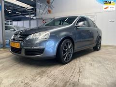Volkswagen Jetta - 1.4 TSI Comfortline Business