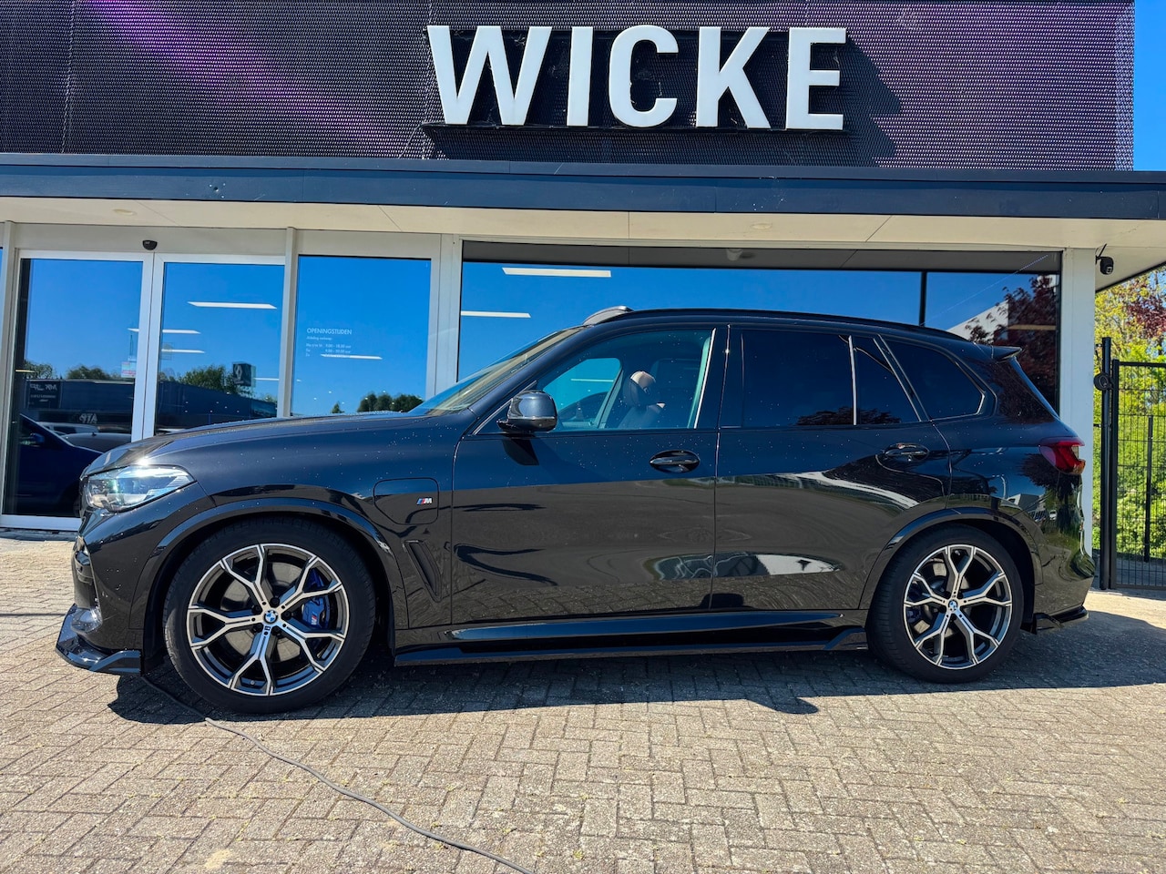 BMW X5 - XDrive45e High Executive HUD Pano 360 Trekhaak MAXTON - AutoWereld.nl