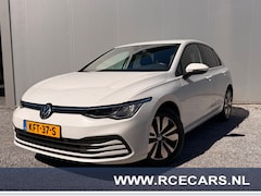 Volkswagen Golf - 1.0 eTSI Move IQ Drive Virtuall ACC Carplay Sfeer Stoel/stuurverw