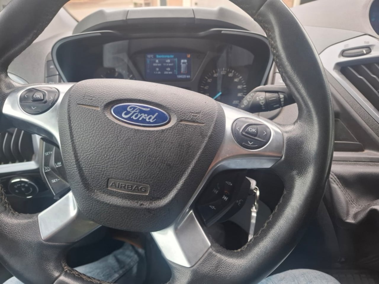 Ford Transit Custom - 270 2.2 TDCI L1H1 Limited 270 2.2 TDCI L1H1 Limited - AutoWereld.nl