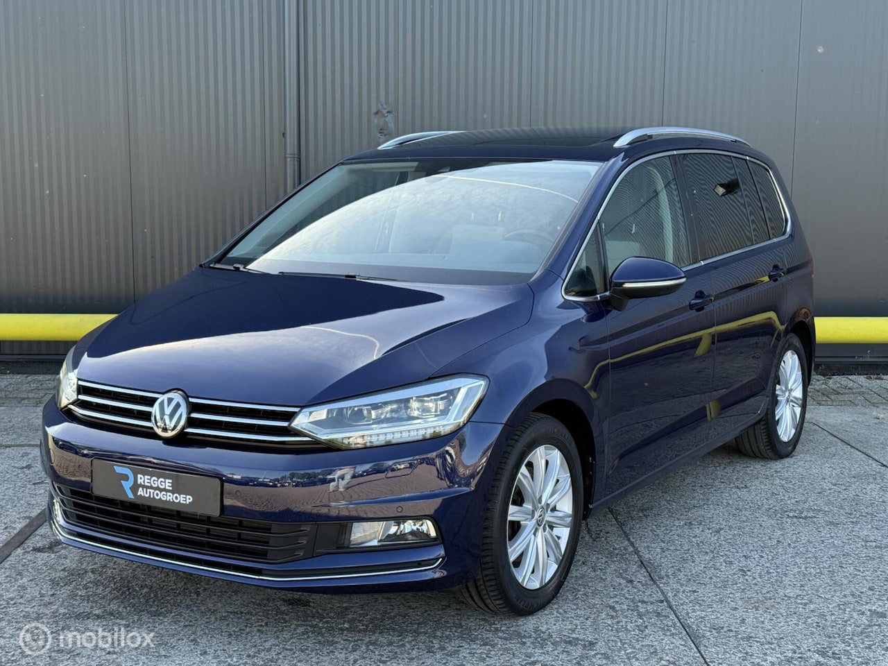 Volkswagen Touran - 1.4 TSI Highline PANODAK | ACC | AUTOMAAT - AutoWereld.nl