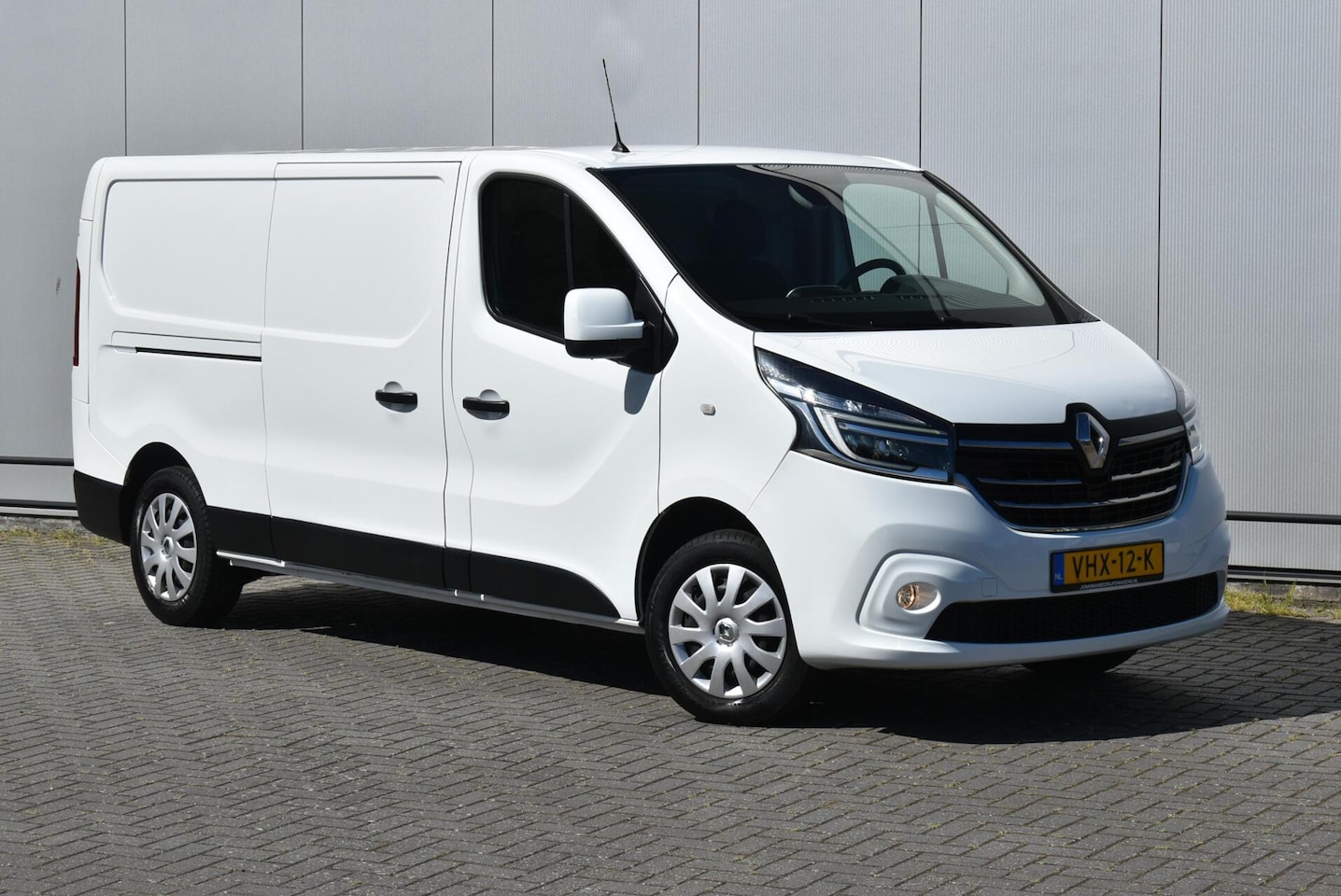 Renault Trafic - bestel 2.0 dCi 120 T29 L2H1 Business - AutoWereld.nl