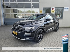 Volkswagen T-Roc - 1.5 TSi 150pk DSG Sport