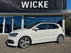 Volkswagen Polo - 1.2 TSI Highline R Line Panorama Stoelv. PDC ACC