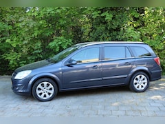 Opel Astra Wagon - Nog een keurige auto APK nieuw 1.6 Temptation