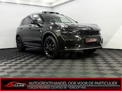 Lynk & Co 01 - 1.5 Black edition Pano, 360 Camera, Navi, Keyless start, Stoelverwarming, Elektrische acht