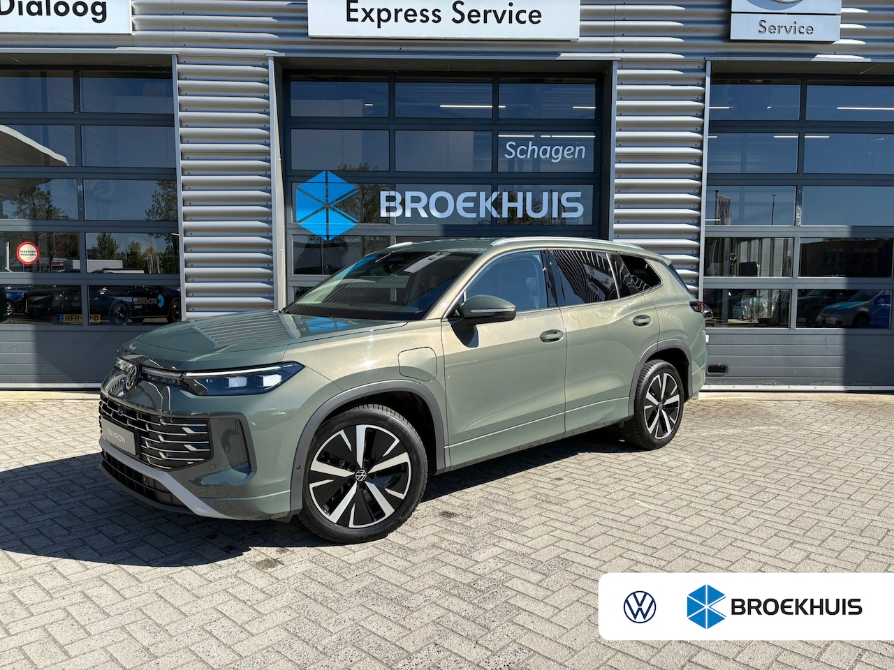 Volkswagen Tayron - 1.5 TSI eHybrid 204 pk Elegance | Elektrische wegklapbare trekhaak | Achteruitrijcamera | - AutoWereld.nl