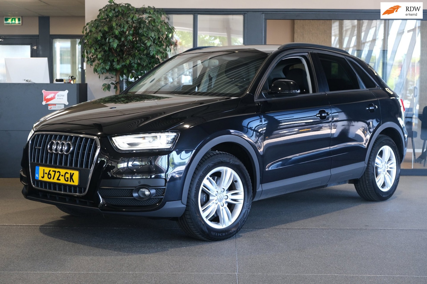 Audi Q3 - 2.0 TFSI quattro S-Tronic Navi Cam Trek Cruise Pdc - AutoWereld.nl