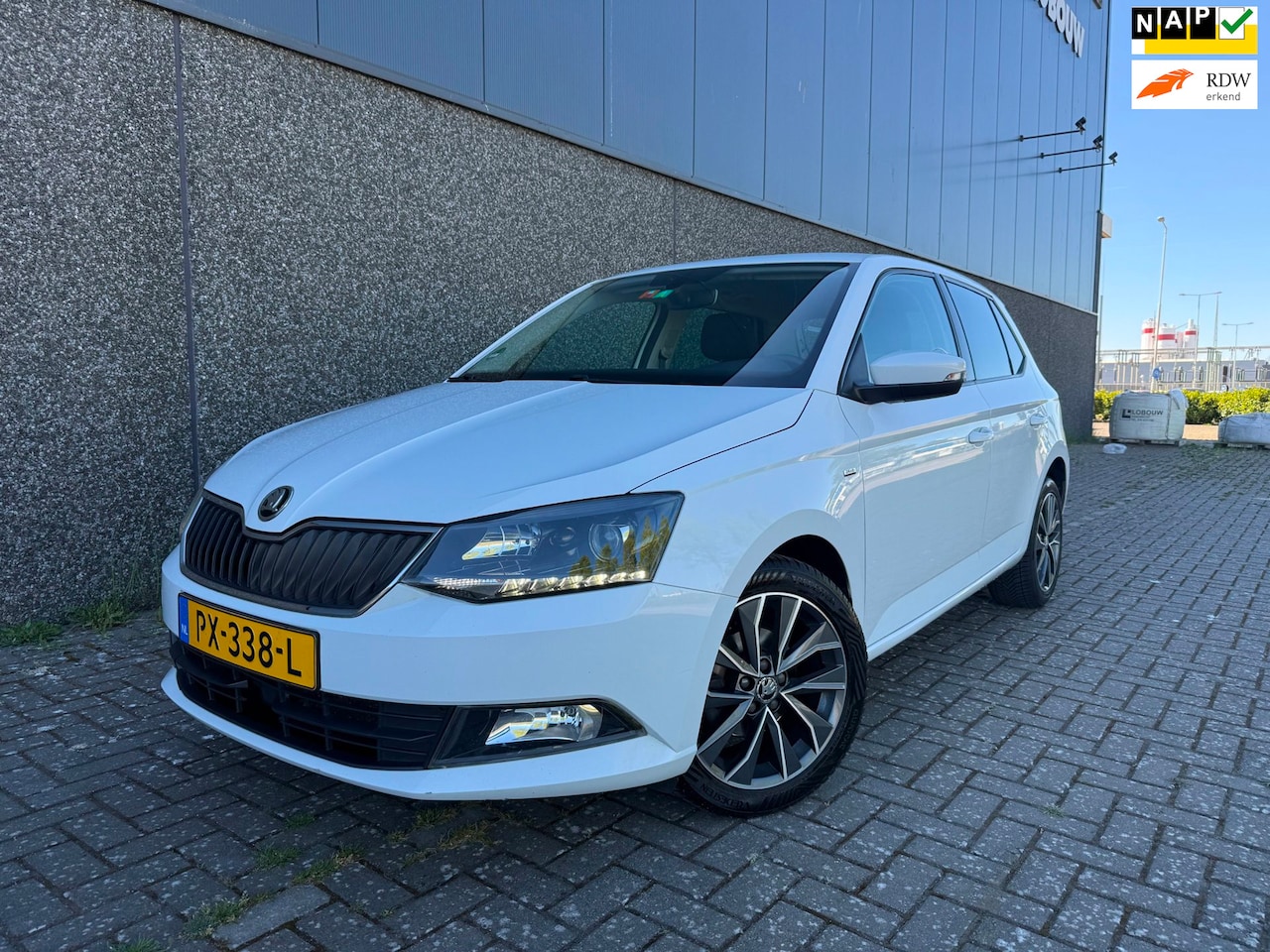 Skoda Fabia - 1.0 TSI Drive/NIEUWE APK EN BEURT/ Nette auto ! - AutoWereld.nl