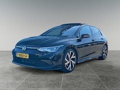 Volkswagen Golf - 1.5 150pk eTSI R-Line Business Panoramaschuif-kanteldak | Velgen 'Bergamo', 18 inch lichtm