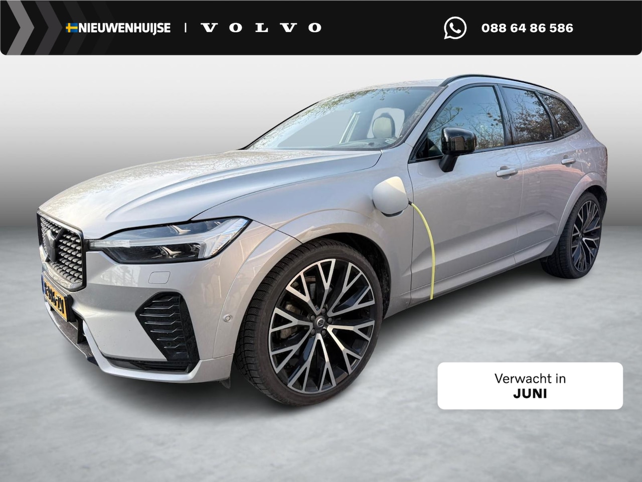 Volvo XC60 - 2.0 T8 Plug-in Hybrid AWD R-Design | PHEV | Luchtvering | Trekhaak | Bowers Wilkins Audio - AutoWereld.nl