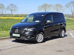 Mercedes-Benz Citan - 110 CDI L1 Pro L1 Pro Navi Mbux LED Trekhaak Airco Camera Stoelverwarming Lichtmetaal Euro